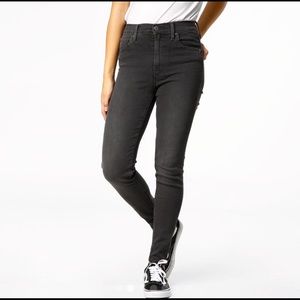 Levi’s 721 High Rise Skinny Jeans